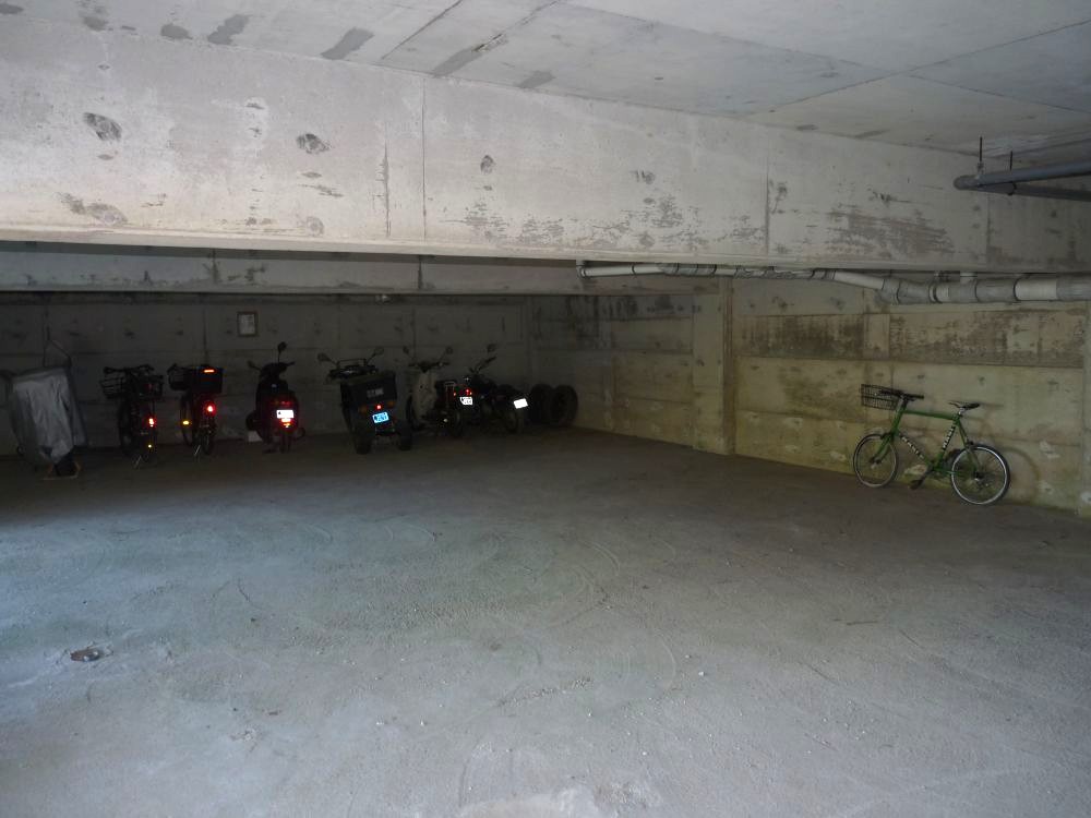 雨でも安心の駐輪スペース